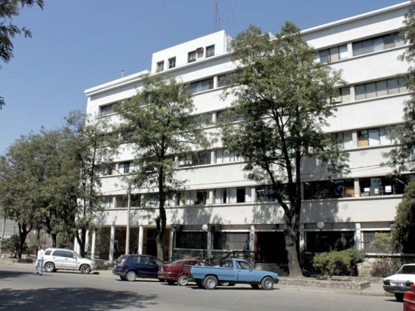 Institucional